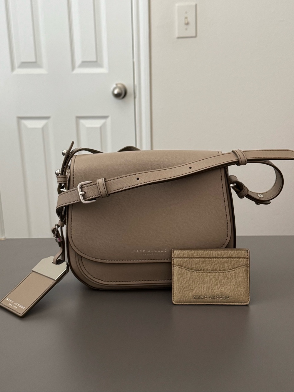 Marc Jacobs Beige Taupe Leather Saddle Crossbody Bag with Cardholder